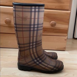 Burberry Rainboots